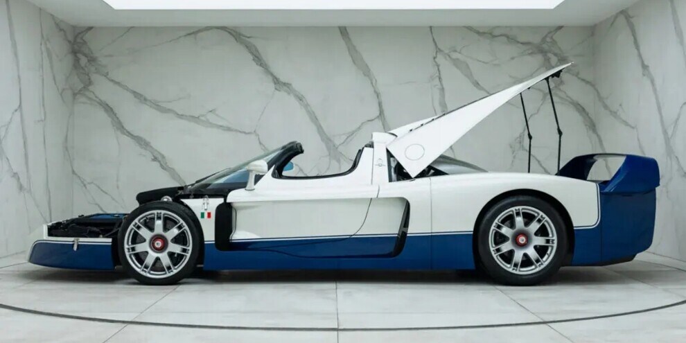 La Ferrari Enzo e la Maserati MC12 mai utilizzate: ora all'asta