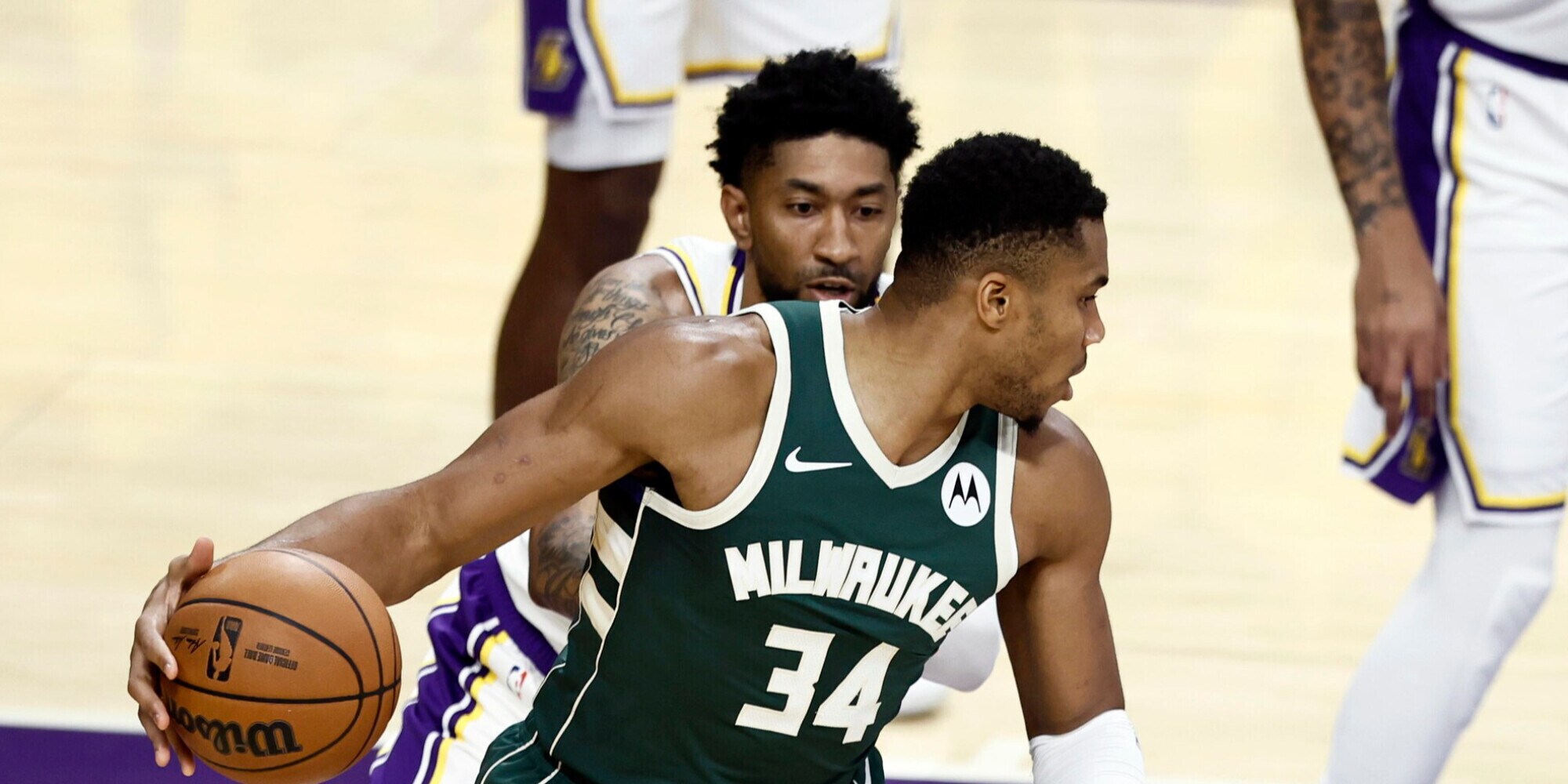 Nba, Antetokounmpo non basta ai Bucks. Ko anche i Magic di Banchero