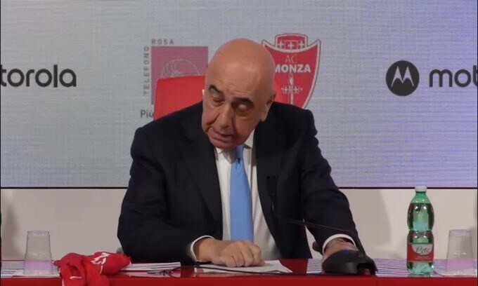 Il Monza dice no alla violenza sulle donne, Galliani: "Atto di grande responsabilità sociale"