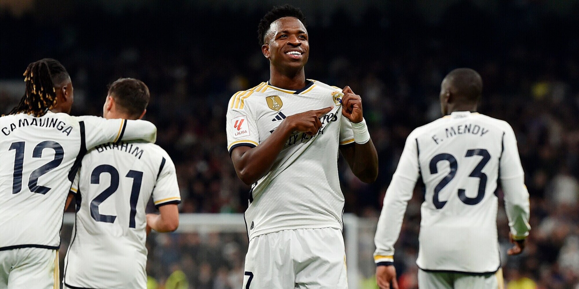Girona primo ma il Real non molla: manita al Valencia, show Vinicius