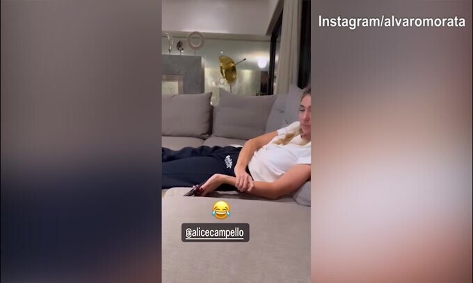 Alvaro Morata, il calzino di Alice diventa una presa in giro...