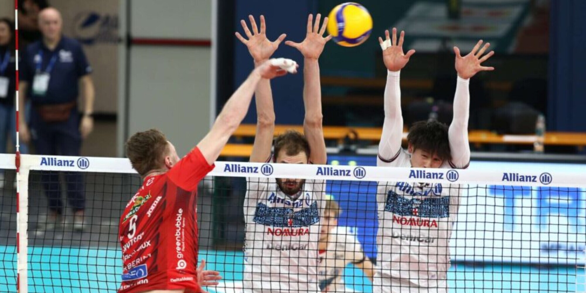 Monza in vetta, Perugia batte Modena, prima vittoria per Milano
