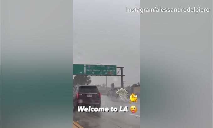 Del Piero sotto la pioggia di Los Angeles: "Benvenuti a...."