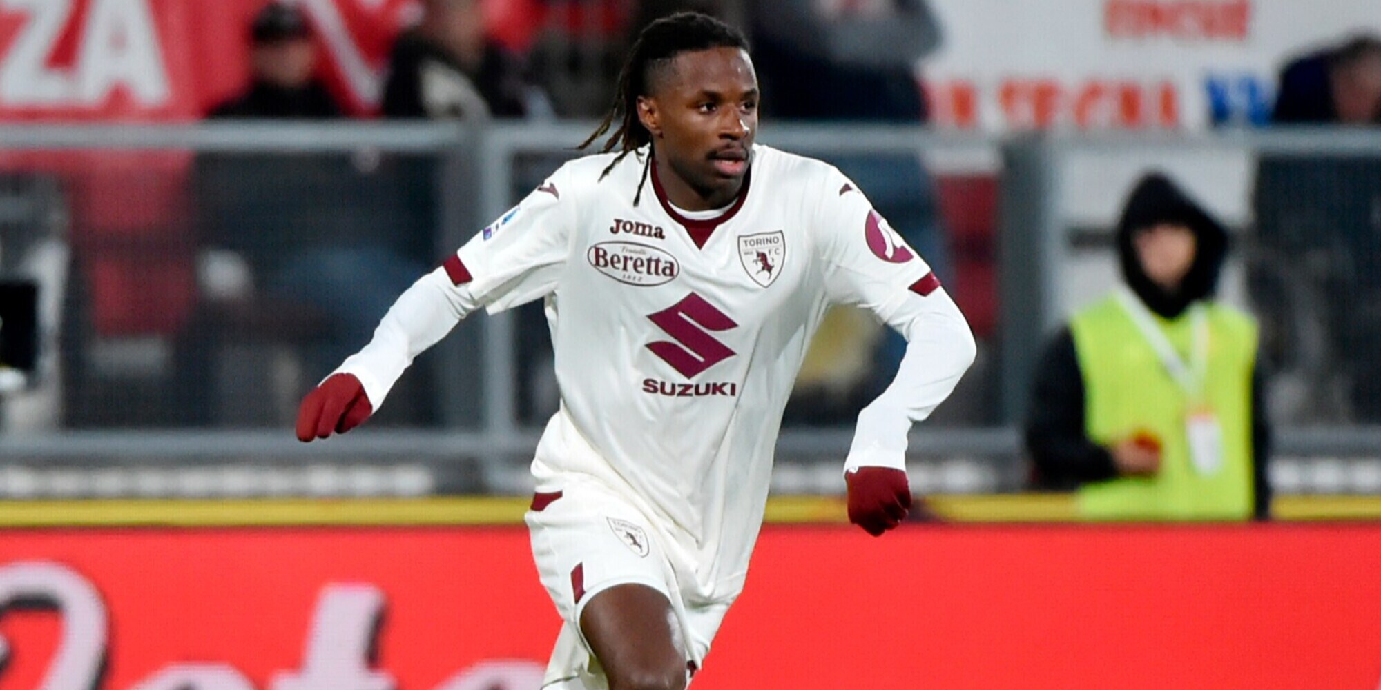 Tameze, il Toro lo blinda ma è obiettivo di mercato di più club di Premier