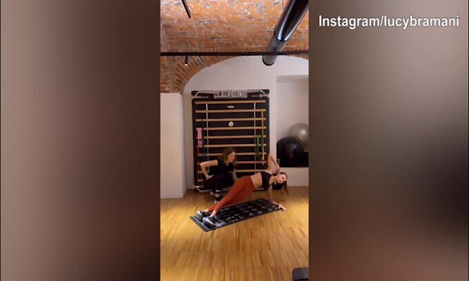 Lavoro ad alta intensità in palestra per lady Chiesa