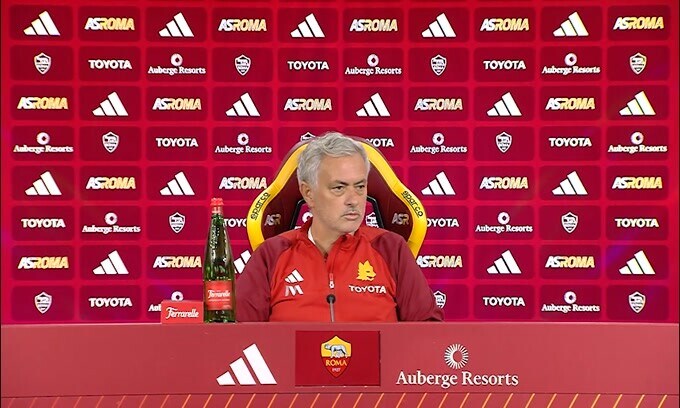 Mourinho: "Non siamo una gang di banditi"