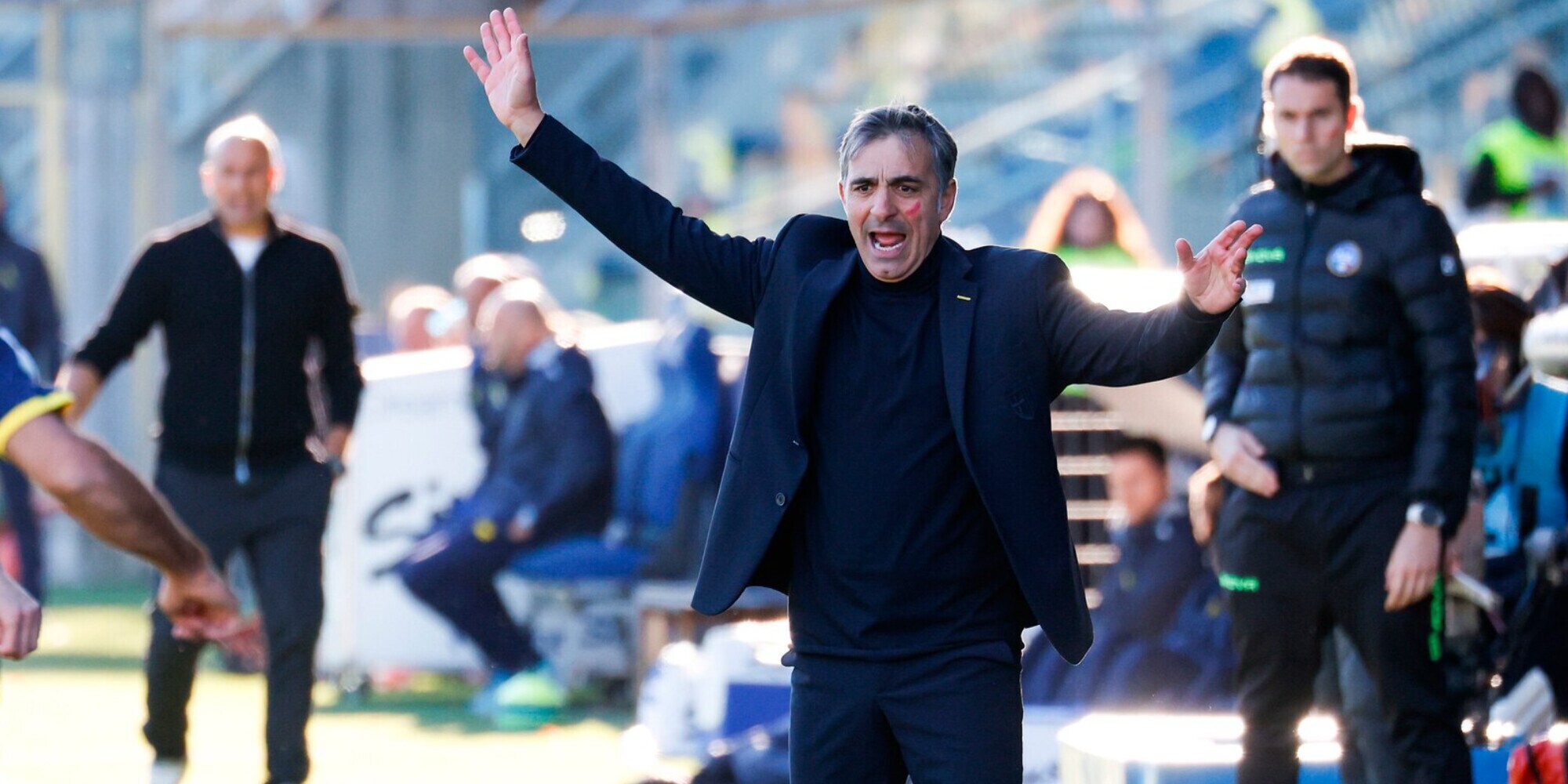 Parma-Modena: Var e caos in panchina, lite a distanza tra Bianco e Pecchia