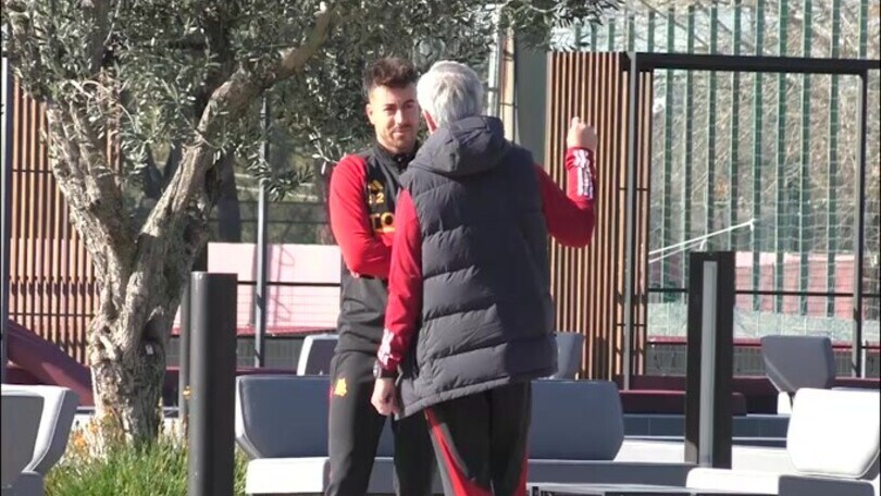 Roma, El Shaarawy e Mourinho a colloquio prima dell'allenamento