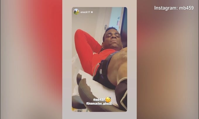 Balotelli, grasse risate con Enock