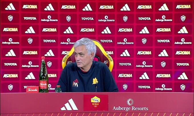 Mourinho e i giocatori sotto accusa: "Nomi non ne faccio"