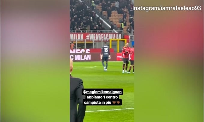 Milan, Leao a Maignan: "Abbiamo un centrocampista in più..."