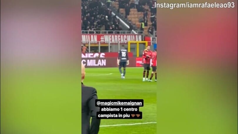 Milan, Leao a Maignan: "Abbiamo un centrocampista in più..."