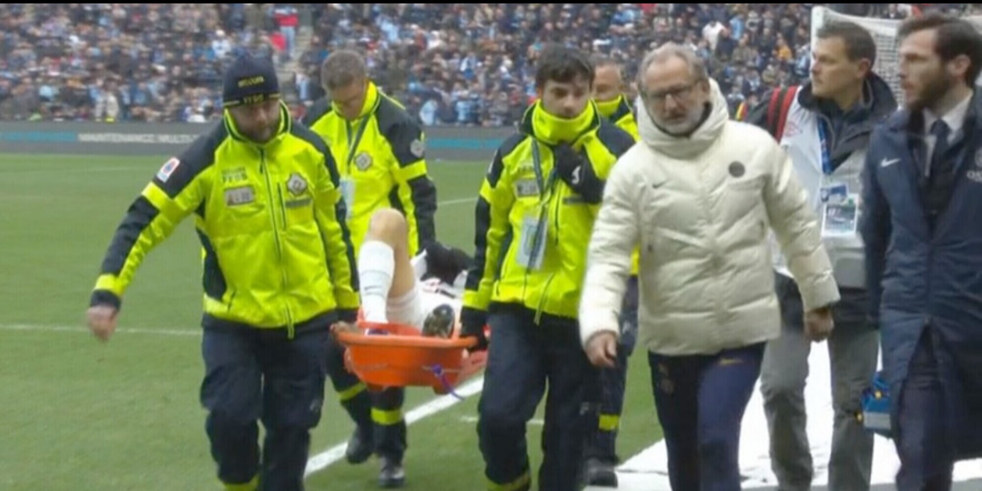 Fabian Ruiz fuori in barella e portato in ospedale: cosa è successo