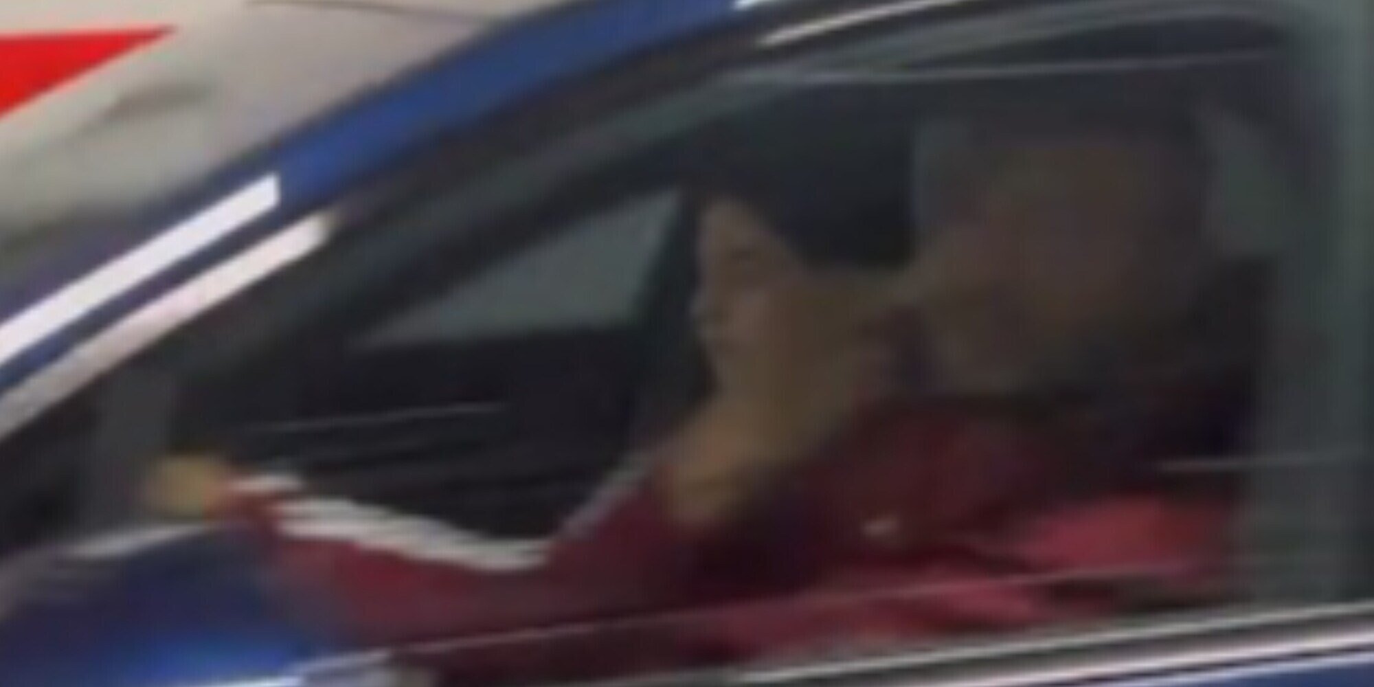 Cabral, dito medio ai tifosi. Schmidt tuona, polveriera Benfica