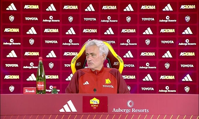 Mourinho sul futuro: "Non ne ho parlato con il club"