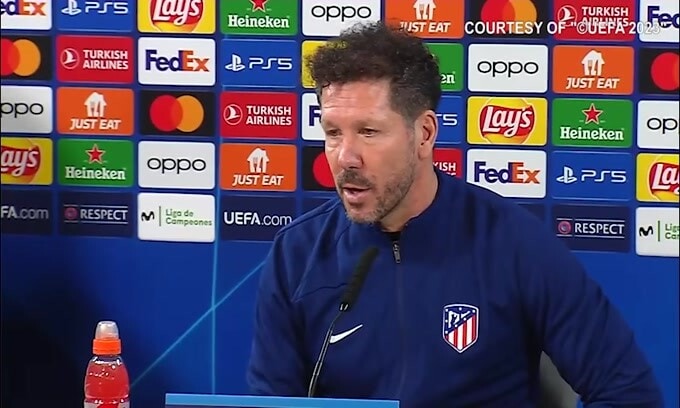 Simeone: "Contento del passaggio agli ottavi della Lazio"