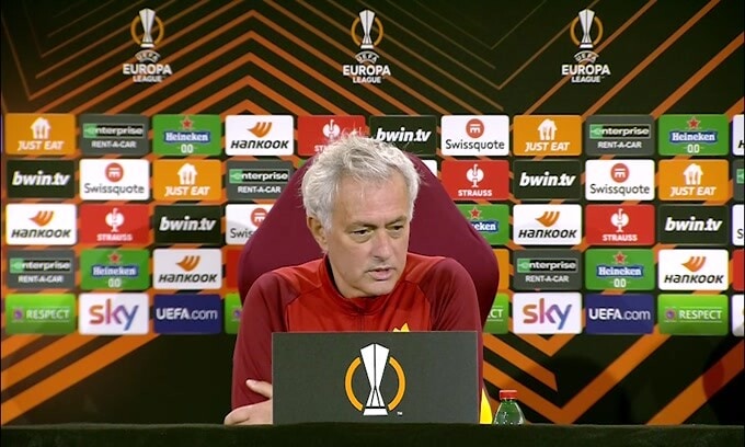 Mourinho: "Vinciamo per i tifosi"
