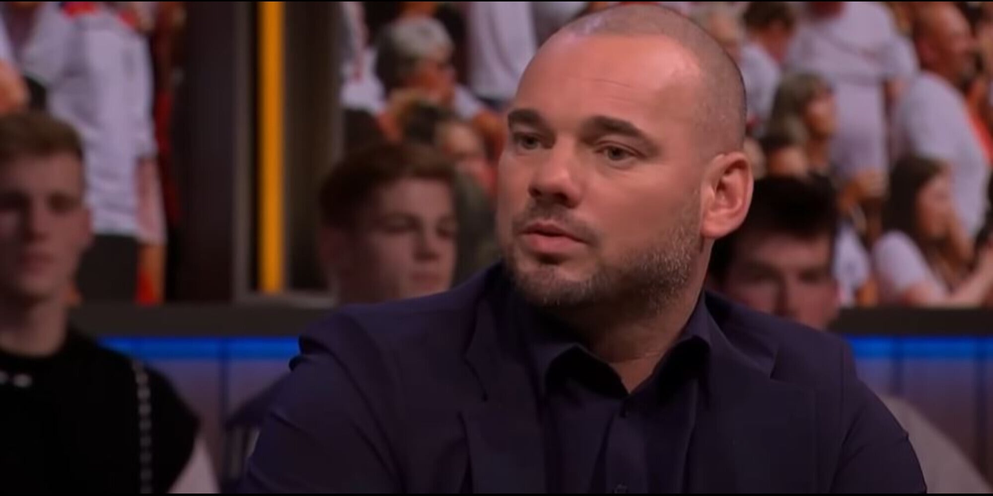 Sneijder e le donne nel calcio: la figuraccia dell'ex Inter diventa virale
