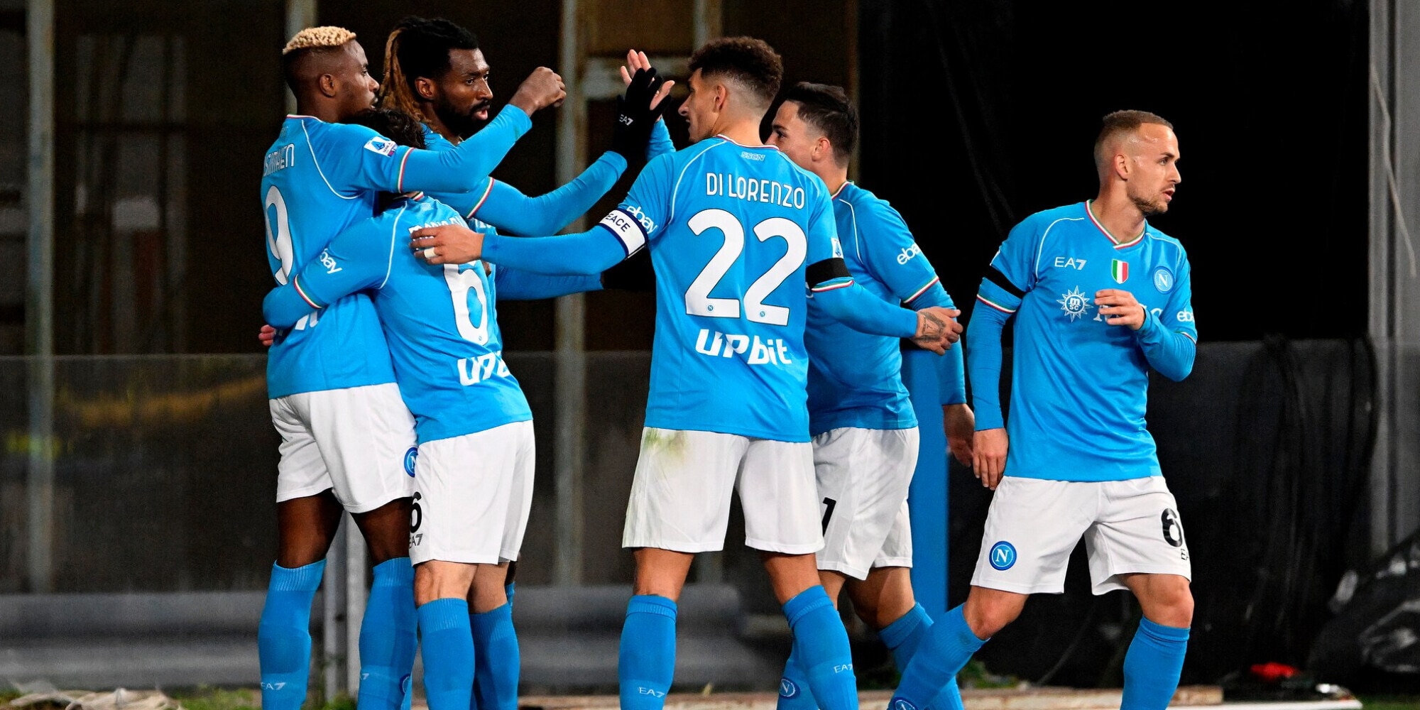 Osimhen e Kvaratskhelia trascinano il Napoli: Cagliari battuto
