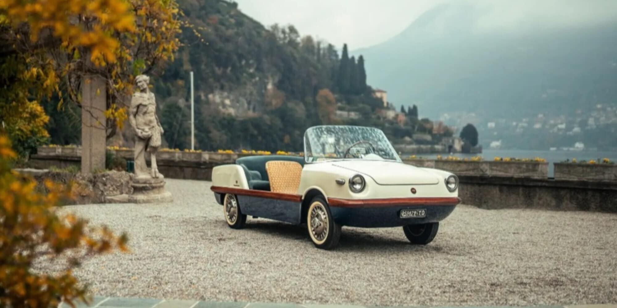 FIAT 500, a Parigi asta glamour per la "spiaggina" dell'Avvocato Agnelli