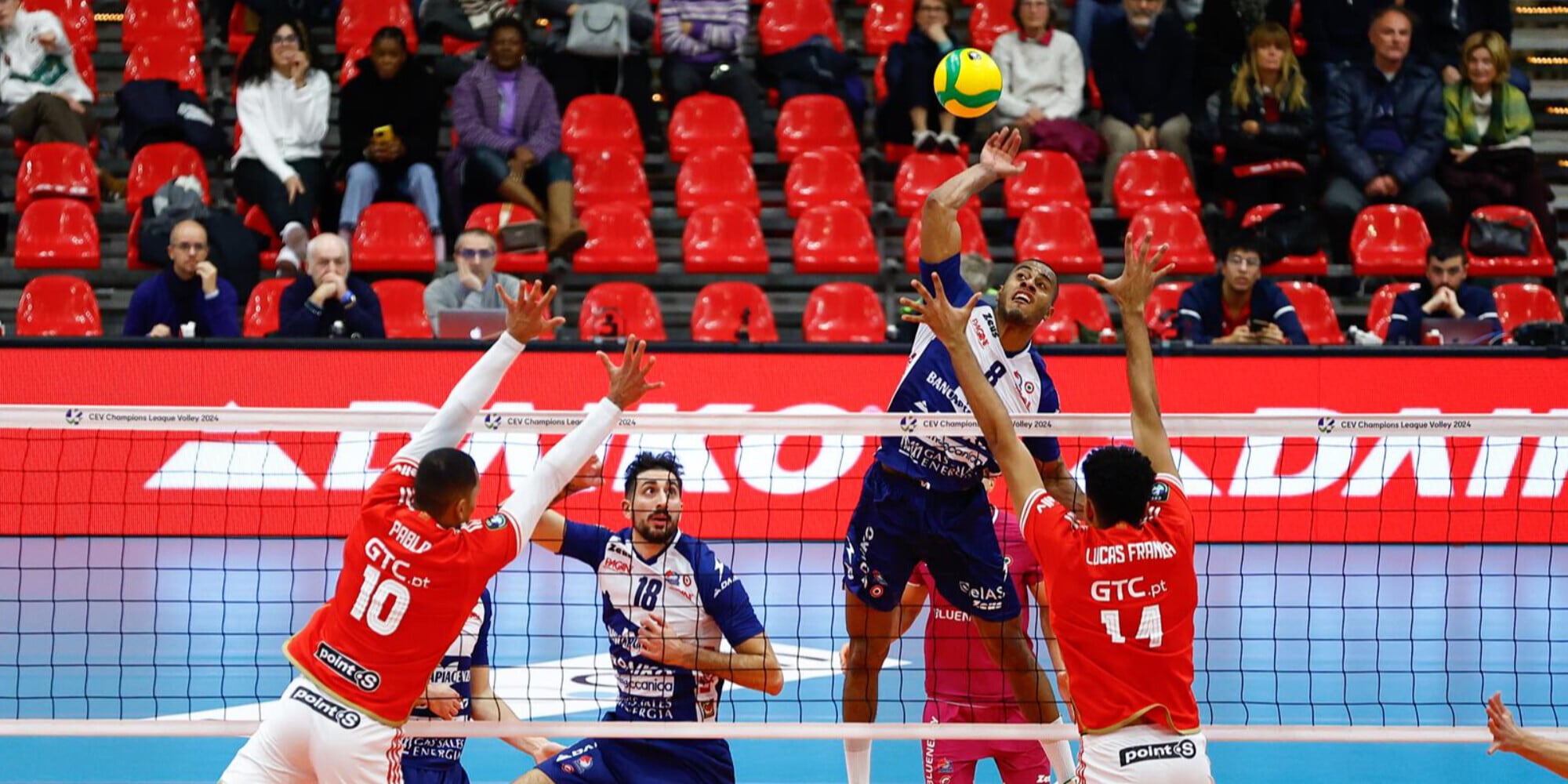 Champions League: Piacenza alla fine doma il Benfica