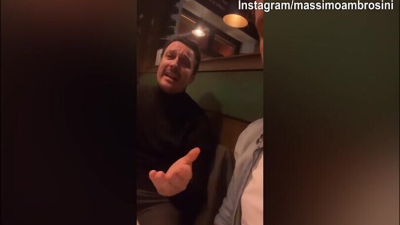 Massimo Oddo si trasforma....in cantante: Ambro assiste perplesso