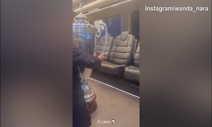 Wanda Nara trionfa a "Ballando con le stelle": coppa caricata sul jet privato