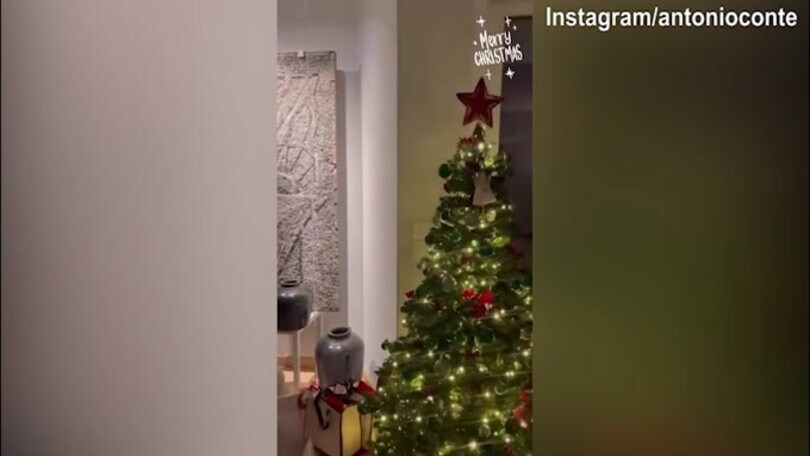 Tavolata infinita per Natale: ecco come festeggiano a casa Conte