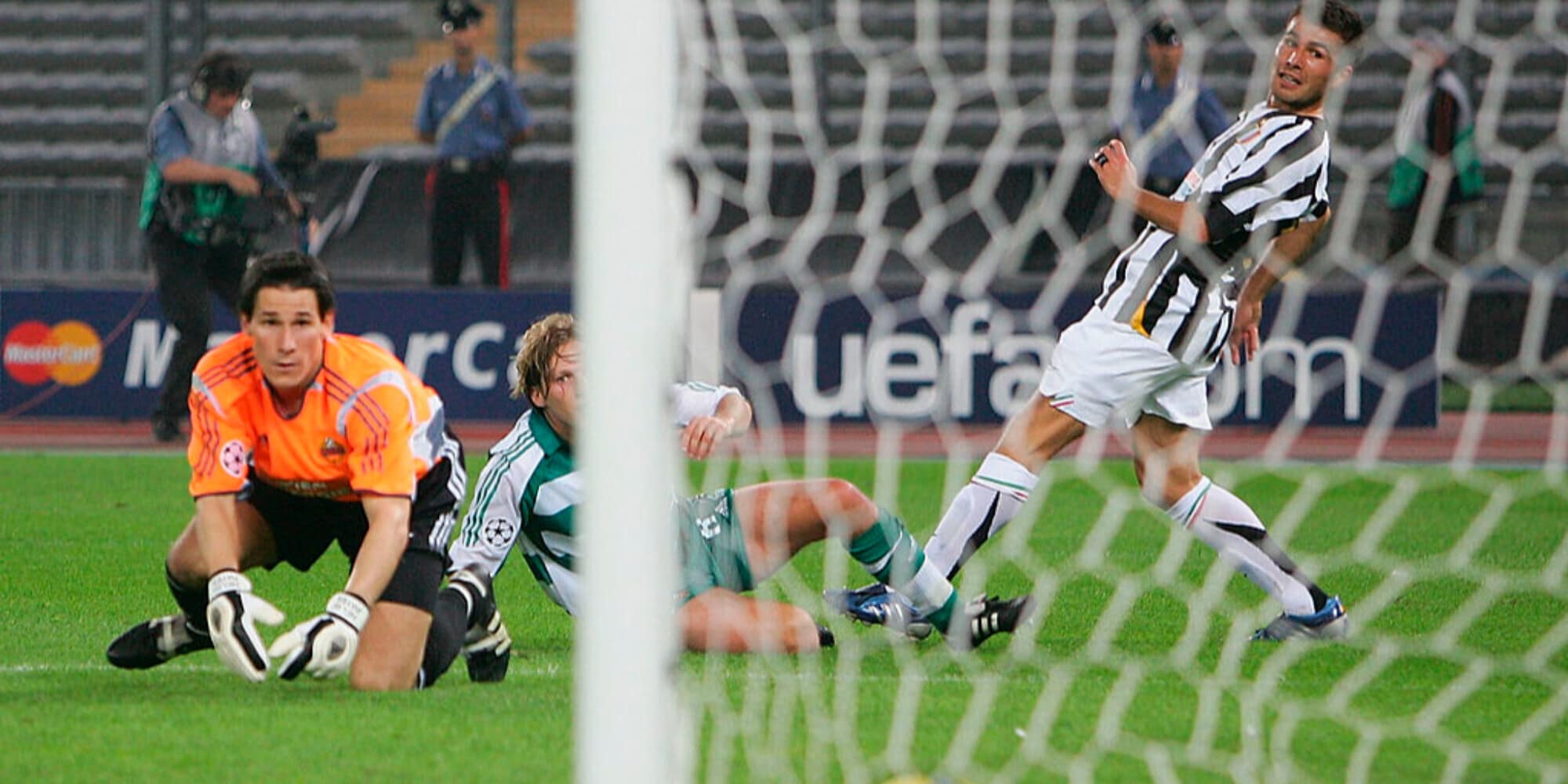 Addio alla mamma e licenziato dal club: il Natale terribile dell’ex Juve