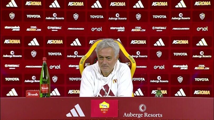 Mourinho: "Dybala è a disposizione"