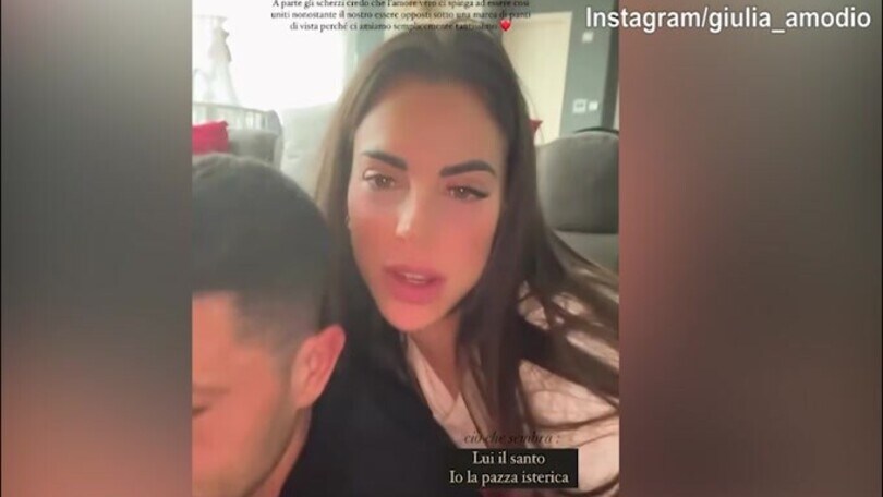 Sensi scherza con la moglie: "Andiamo d'accordo perchè ti sopporto..."