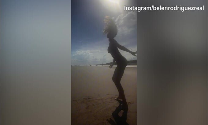 Messaggio social di Belen: "SI TE STESSO! Nel bene e nel male! Ripaga sempre!"