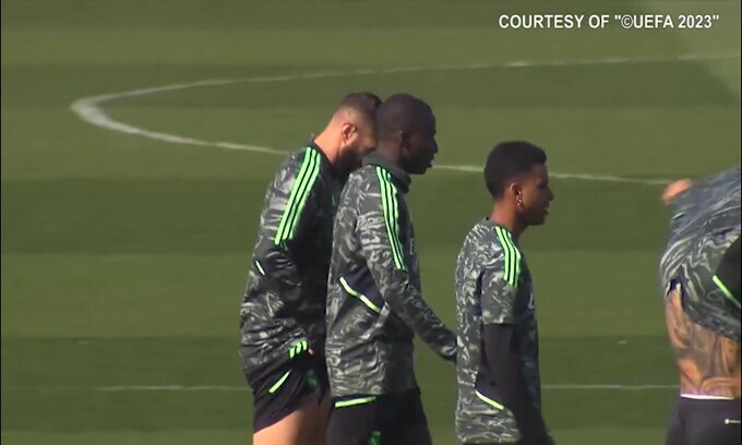 Al Ittihad, Benzema fuori rosa: non si è presentato al raduno