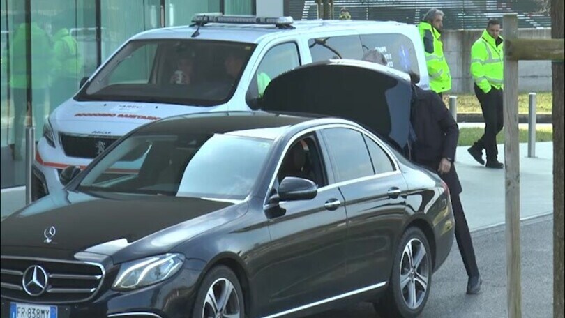 Inter, Marotta e Antonello all'aeroporto per seguire i neroazzurri in Arabia