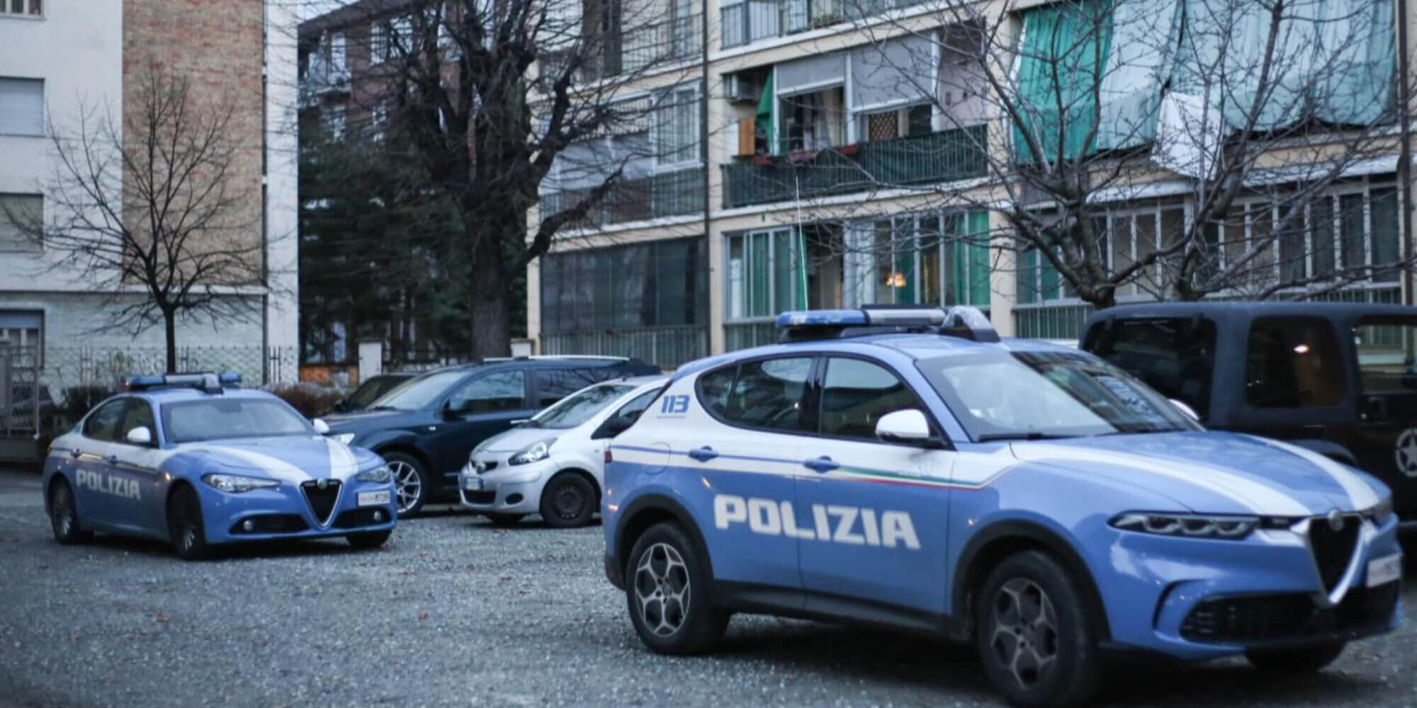 Terribile incidente a Torino: l'Alfa Romeo della Polizia resta senza ruote