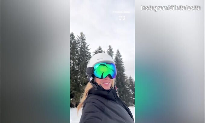 Kitzbuehel, giornata sulla neve per Diletta Leotta