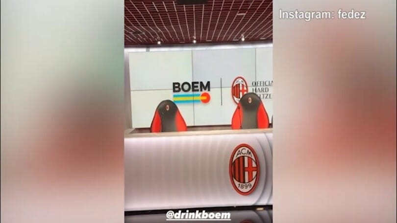 Milan guarda chi c'è, Fedez a Milanello