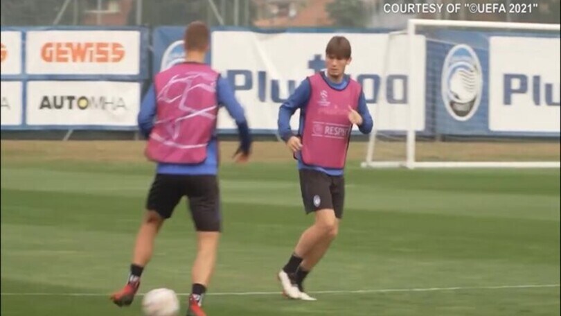 De Roon, intervento riuscito alla mano