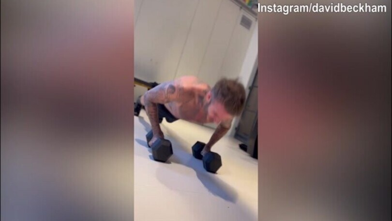 Il fisico di Beckham fa impazzire i social