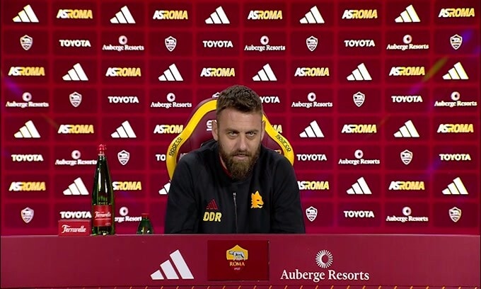 De Rossi: "Totti mi ha scritto"