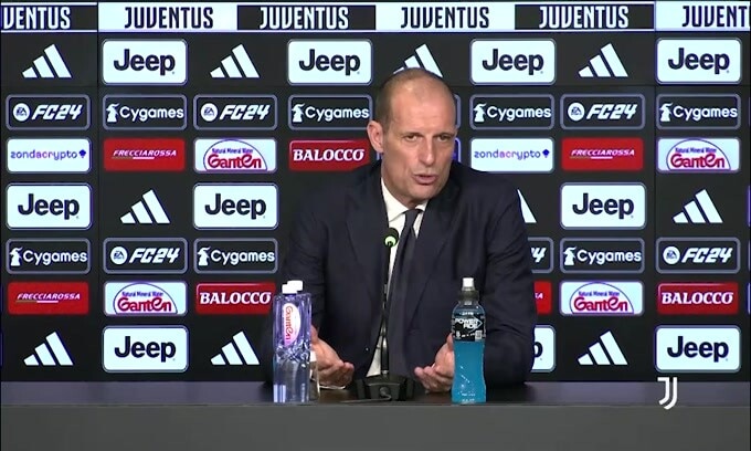 Allegri: "La frase su guardie e ladri? Era una battuta"