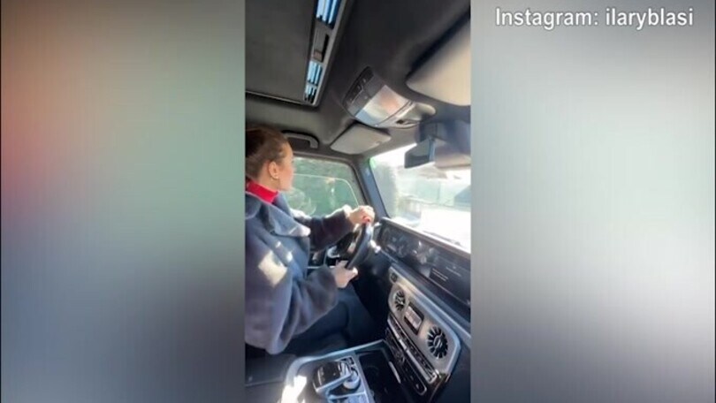 Ilary Blasi alla guida, ma la destinazione?