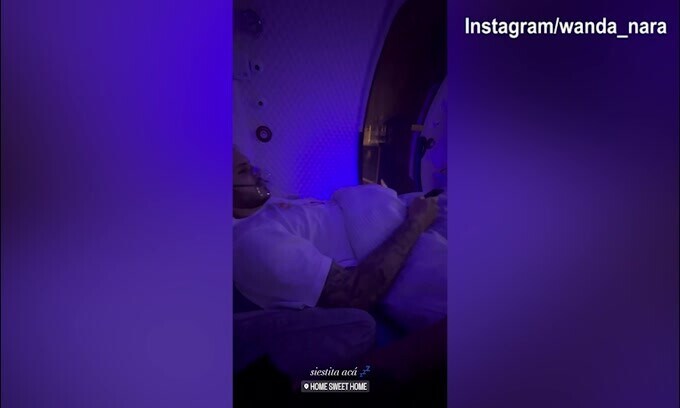 Mauro Icardi e Wanda Nara insieme nella camera iperbarica