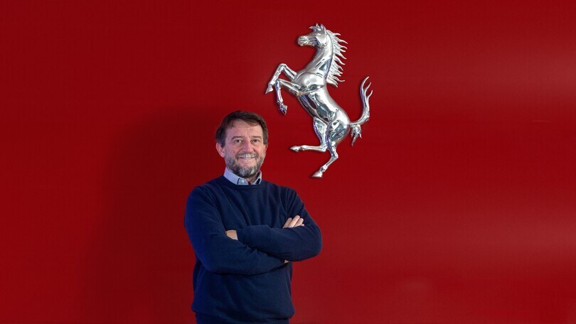Ferrari, il Cavallino Rampante solca i mari con Giovanni Soldini