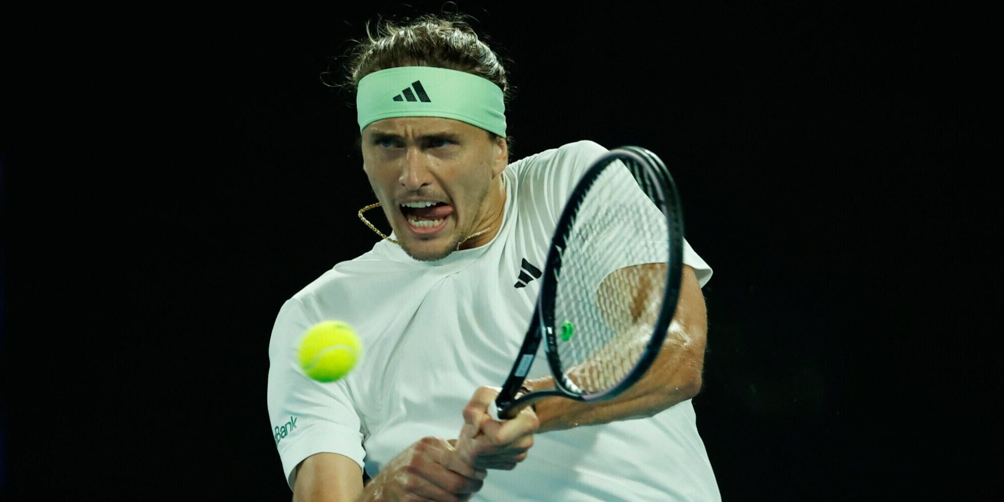 Alcaraz schiacciato da Zverev, sorpresa agli Australian Open!
