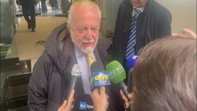 De Laurentiis: "Mourinho non allenerà il Napoli"