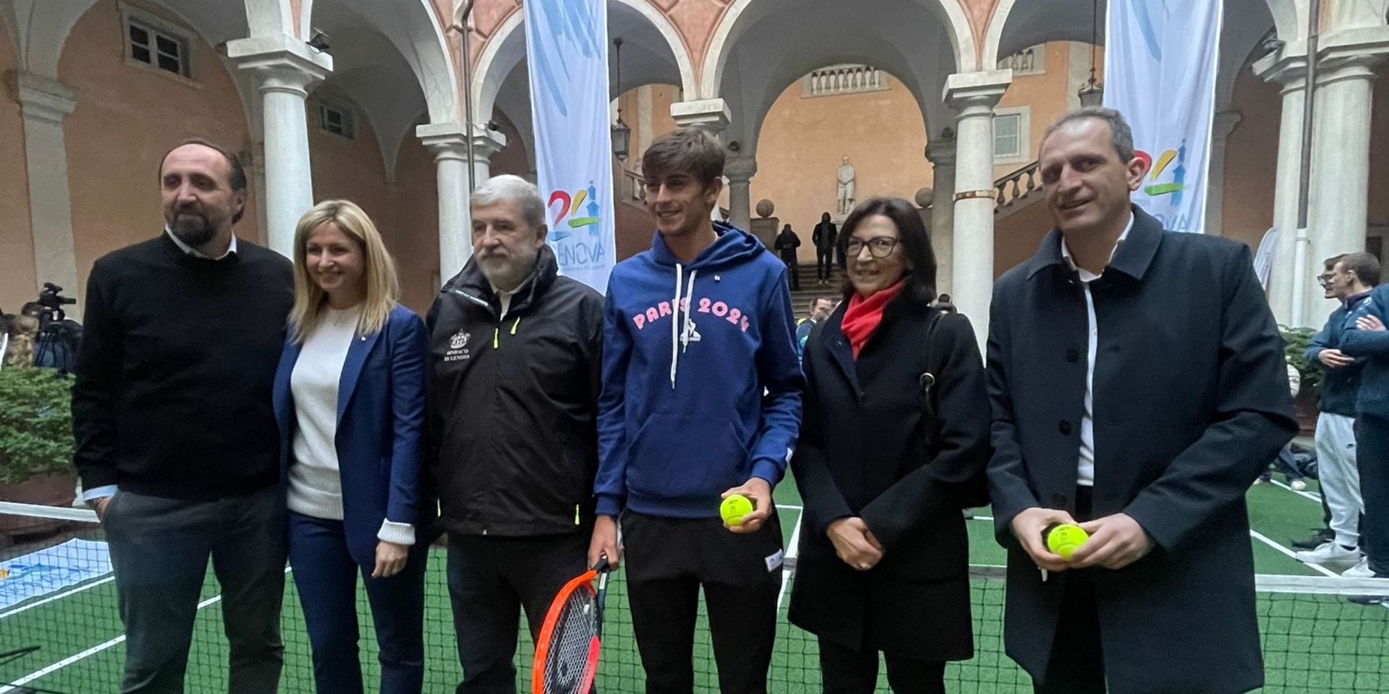Genova Capitale europea dello sport 2024: il cortile di Palazzo Tursi diventa campo da tennis con Matteo Arnaldi e Diego Nargiso