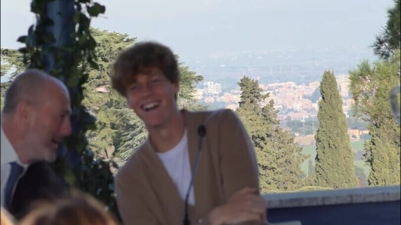 Sinner spiazzato da una domanda
