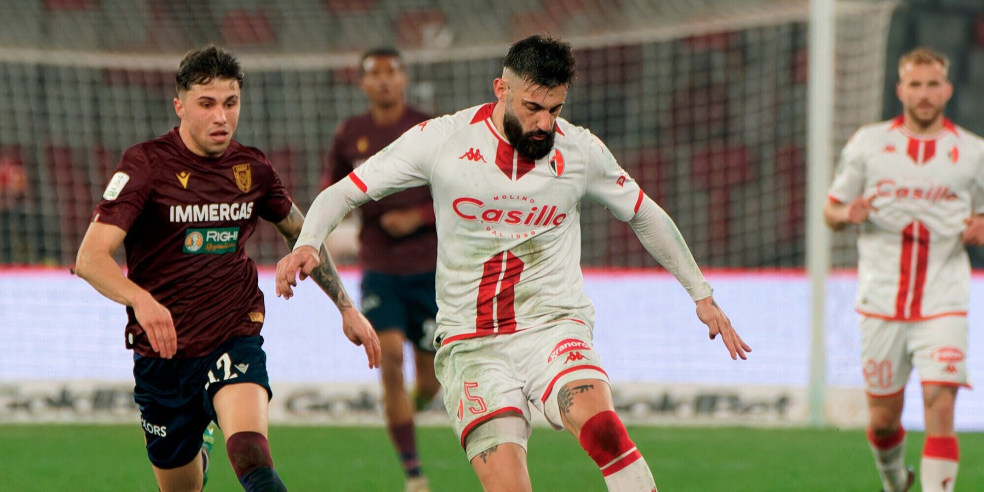 Palermo-Bari, chi vince l'anticipo di Serie B? Quote e pronostico