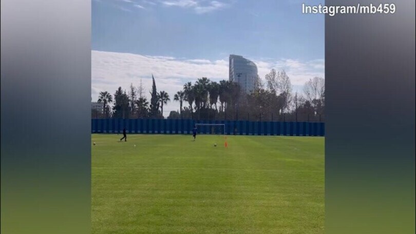 Balotelli in campo ed in palestra: il lavoro non si ferma